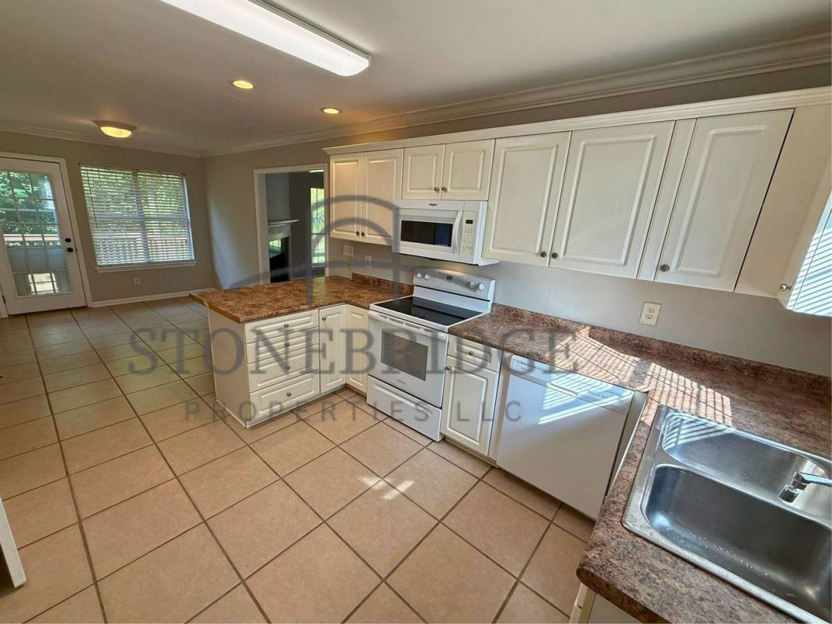 House for rent at 2009 Jackson Lane, Helena, AL 35080