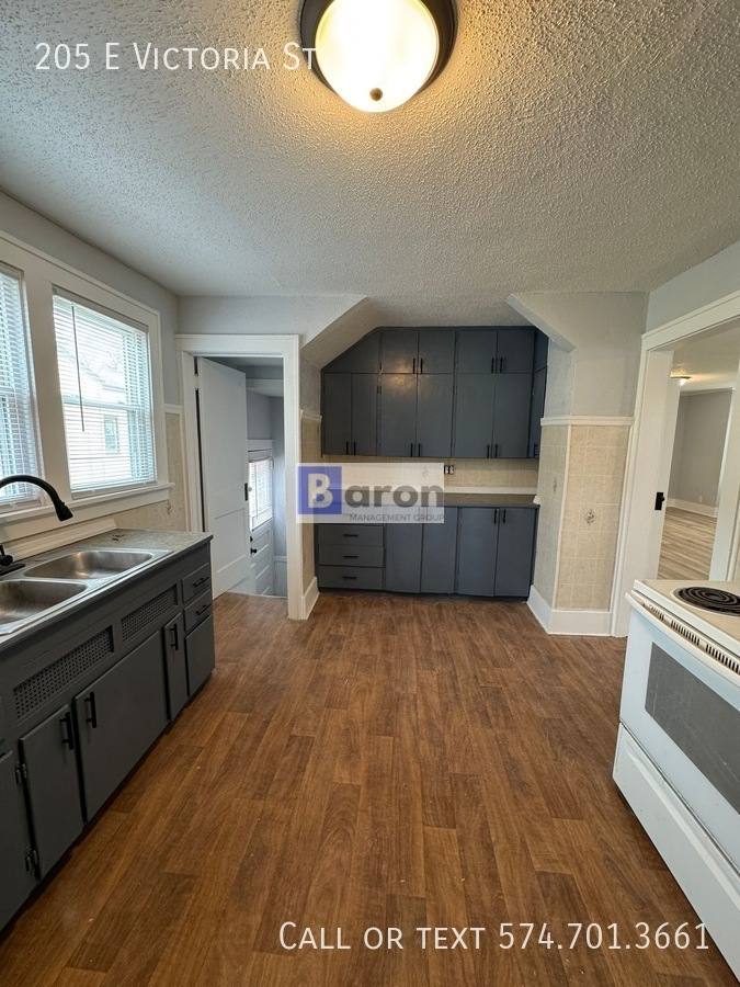 House for rent at 205 E Victoria St, South Bend, IN 46614