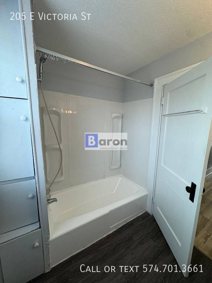 House for rent at 205 E Victoria St, South Bend, IN 46614