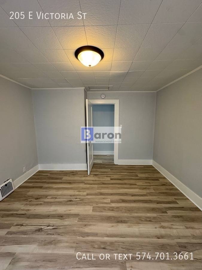 House for rent at 205 E Victoria St, South Bend, IN 46614