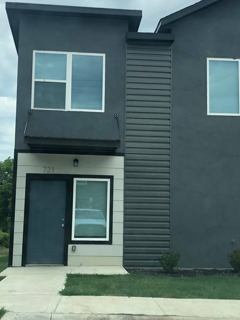 Townhouse for rent at Creekside, 40 Q St NW, Ardmore, OK 73401