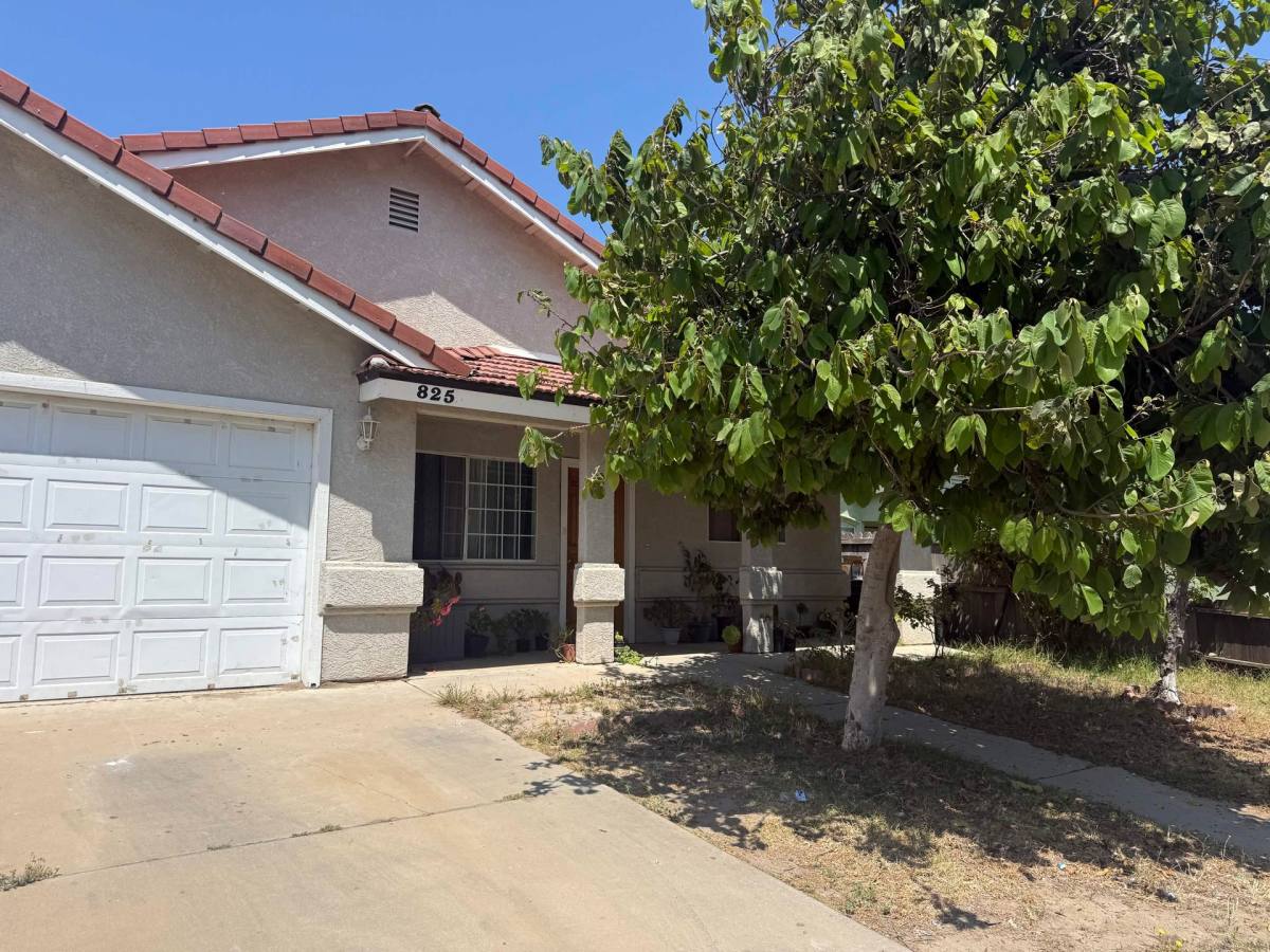 Apartment for rent at 825 Raaberg Way, Santa Maria, CA 93458