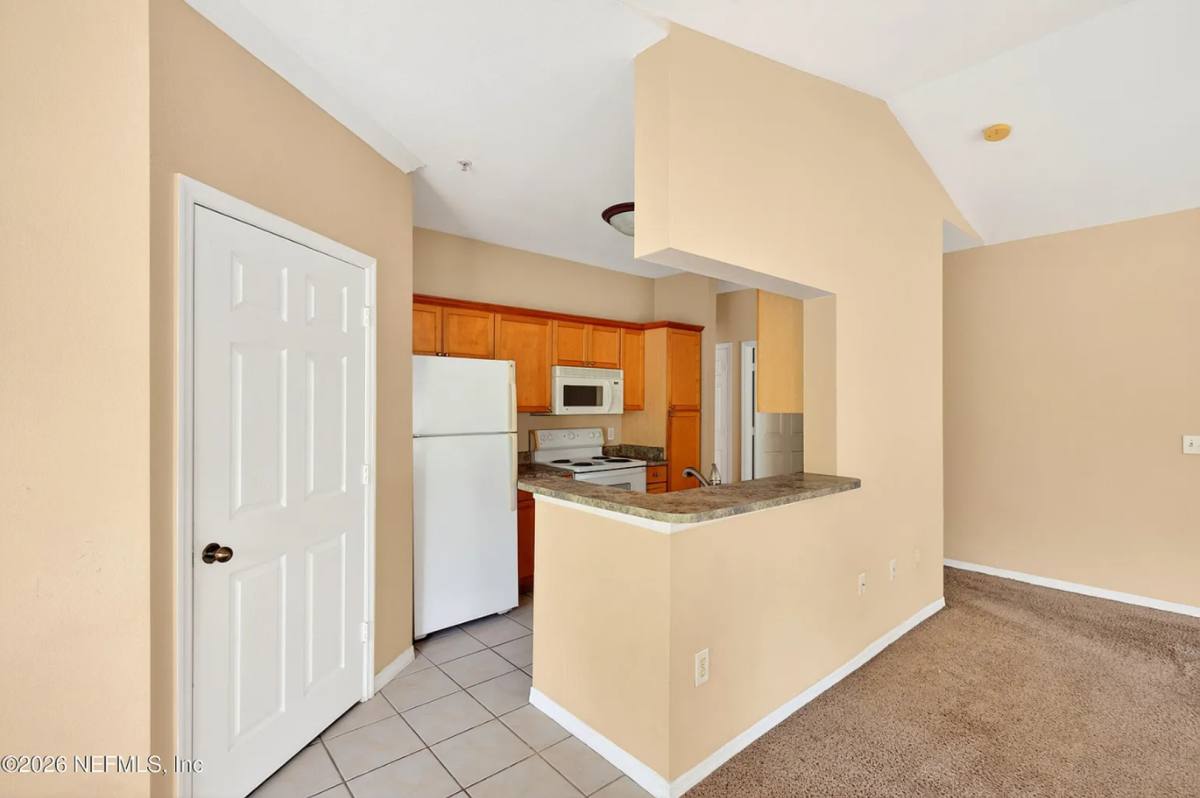 Condo for rent at 10961 Burnt Mill Rd, Jacksonville, FL 32256
