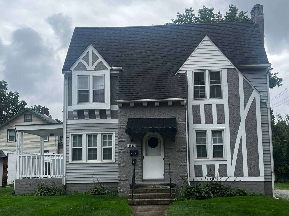 Apartment for rent at 1320 Broad Blvd #2, Cuyahoga Falls, OH 44223