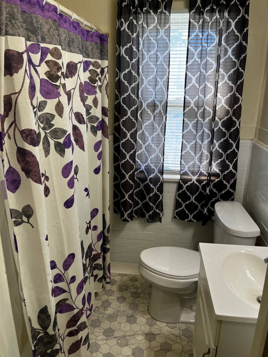 Apartment for rent at 1320 Broad Blvd #2, Cuyahoga Falls, OH 44223