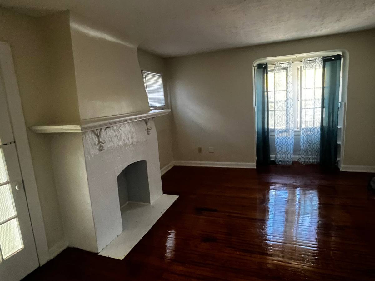 Apartment for rent at 1320 Broad Blvd #2, Cuyahoga Falls, OH 44223