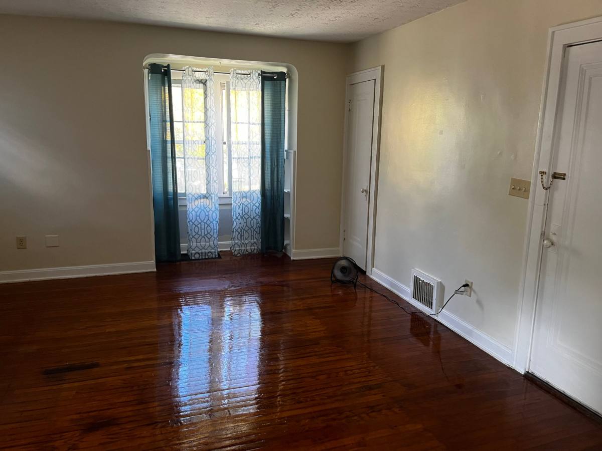 Apartment for rent at 1320 Broad Blvd #2, Cuyahoga Falls, OH 44223