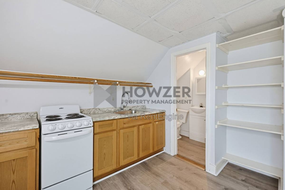 Apartment for rent at 109 Green St #9, Brockton, MA 02301
