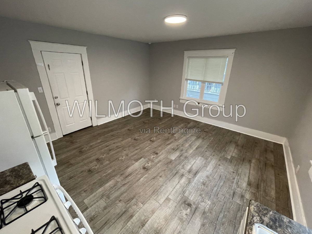 Apartment for rent at 129 W Hendricks St #4, Shelbyville, IN 46176