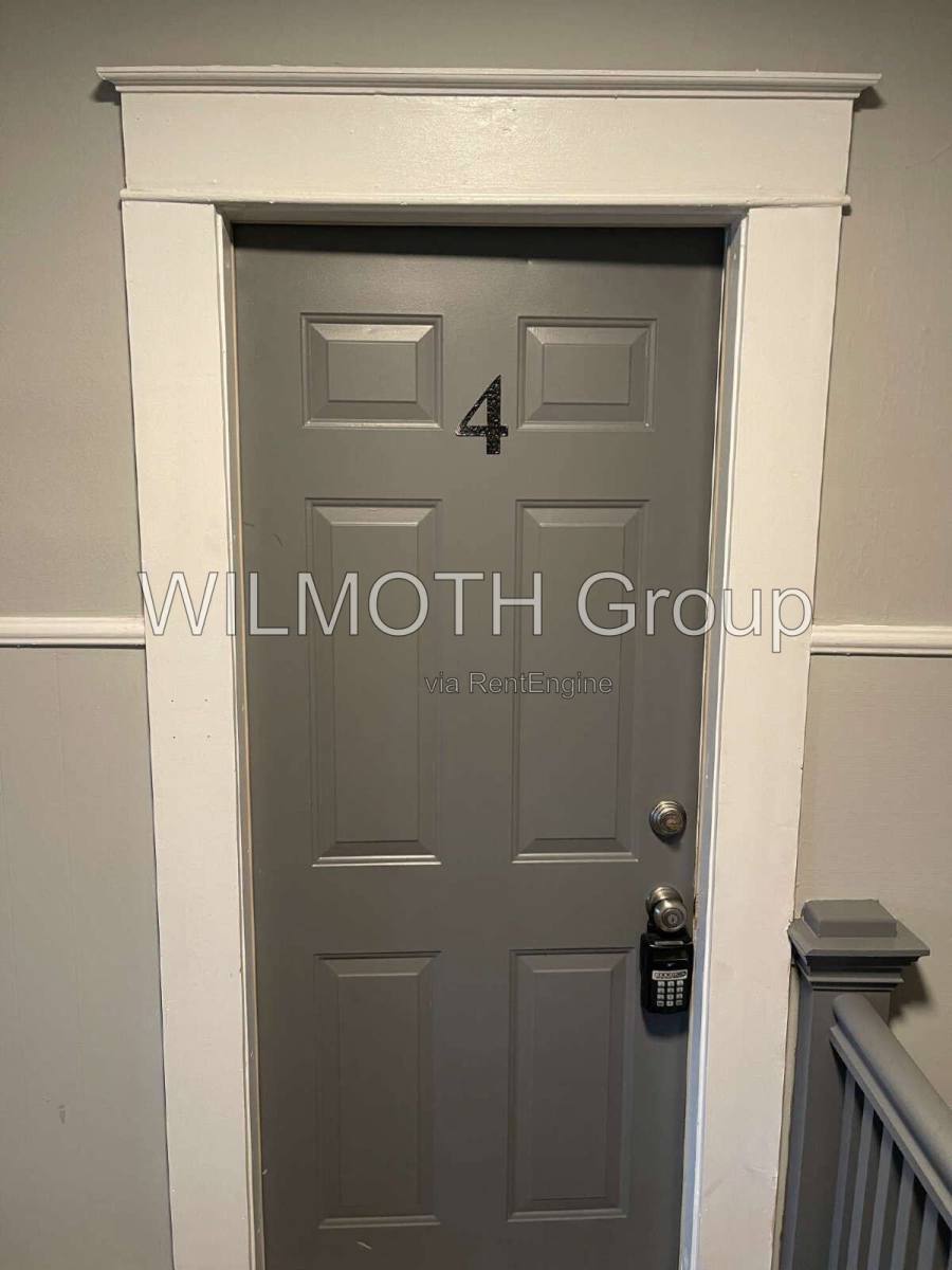 Apartment for rent at 129 W Hendricks St #4, Shelbyville, IN 46176