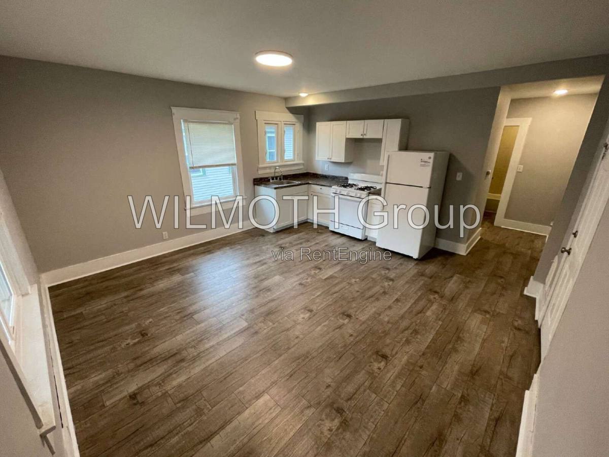 Apartment for rent at 129 W Hendricks St #4, Shelbyville, IN 46176