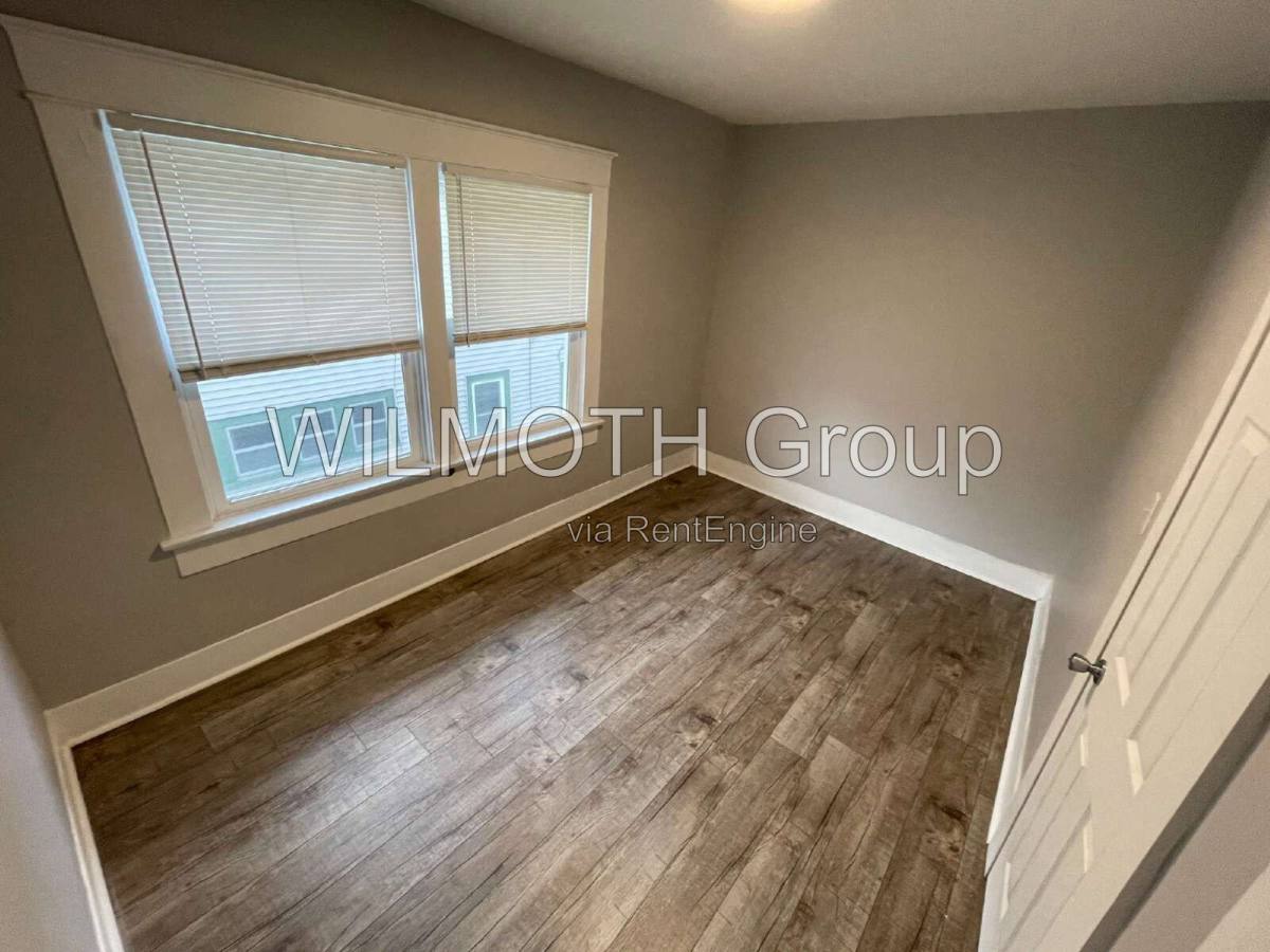 Apartment for rent at 129 W Hendricks St #4, Shelbyville, IN 46176