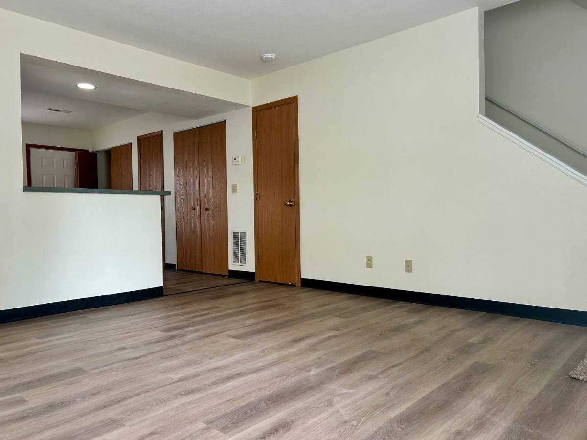 799 Titan Court, Chatham, IL 62629 - Townhouse for Rent - Image 3