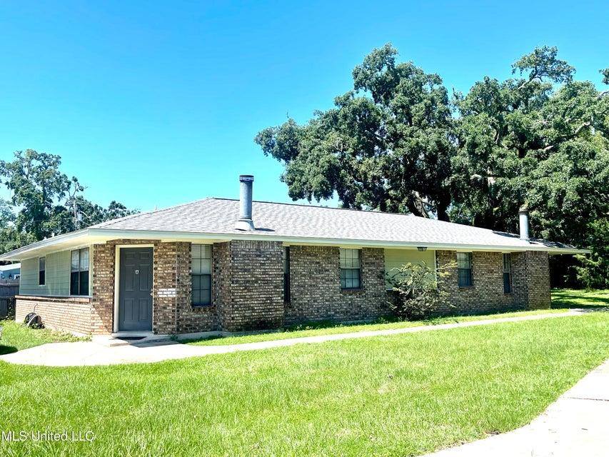 Apartment for rent at 102 N St #102B, Long Beach, MS 39560