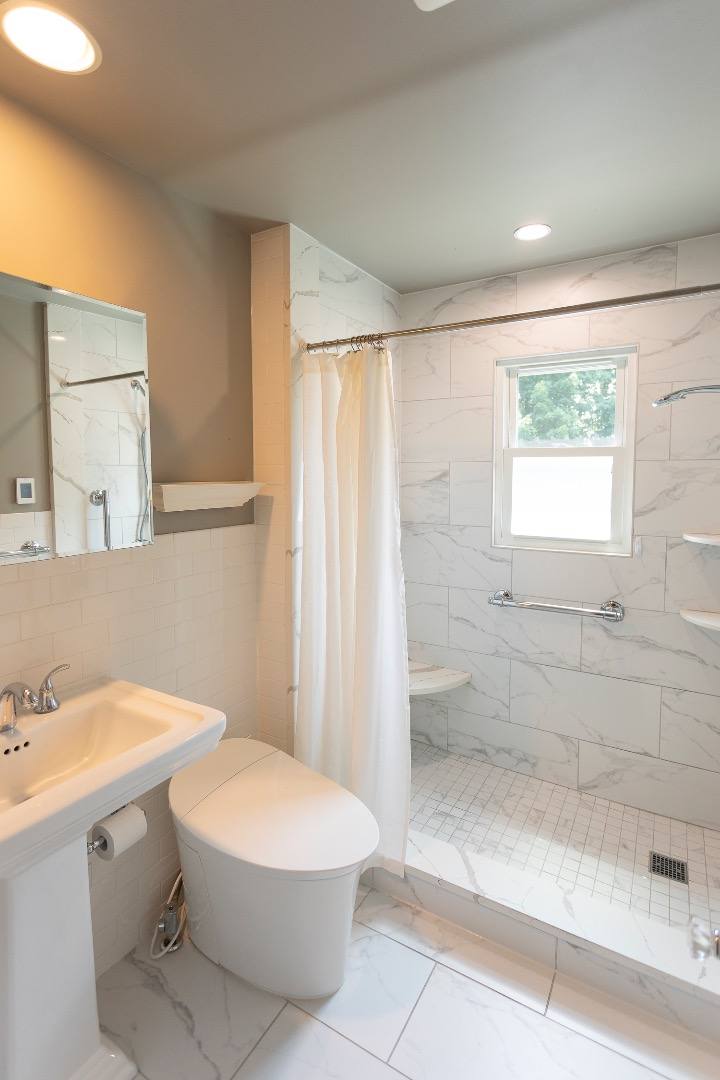 Townhouse for rent at 444 Saint Davids Ave, Wayne, PA 19087