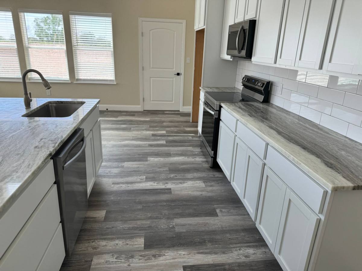 Townhouse for rent at 1312 Johnson Bend Rd, Weatherford, TX 76088