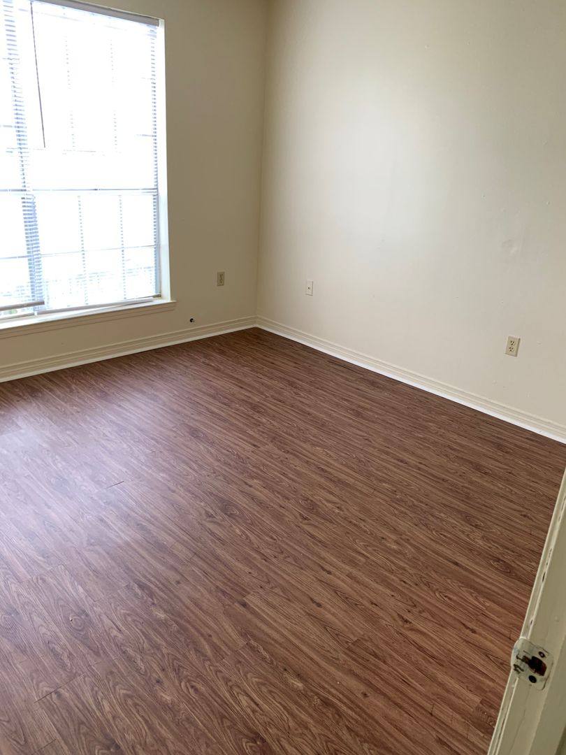 Apartment for rent at 8145 Bayou Fountain Ave, Baton Rouge, LA 70820