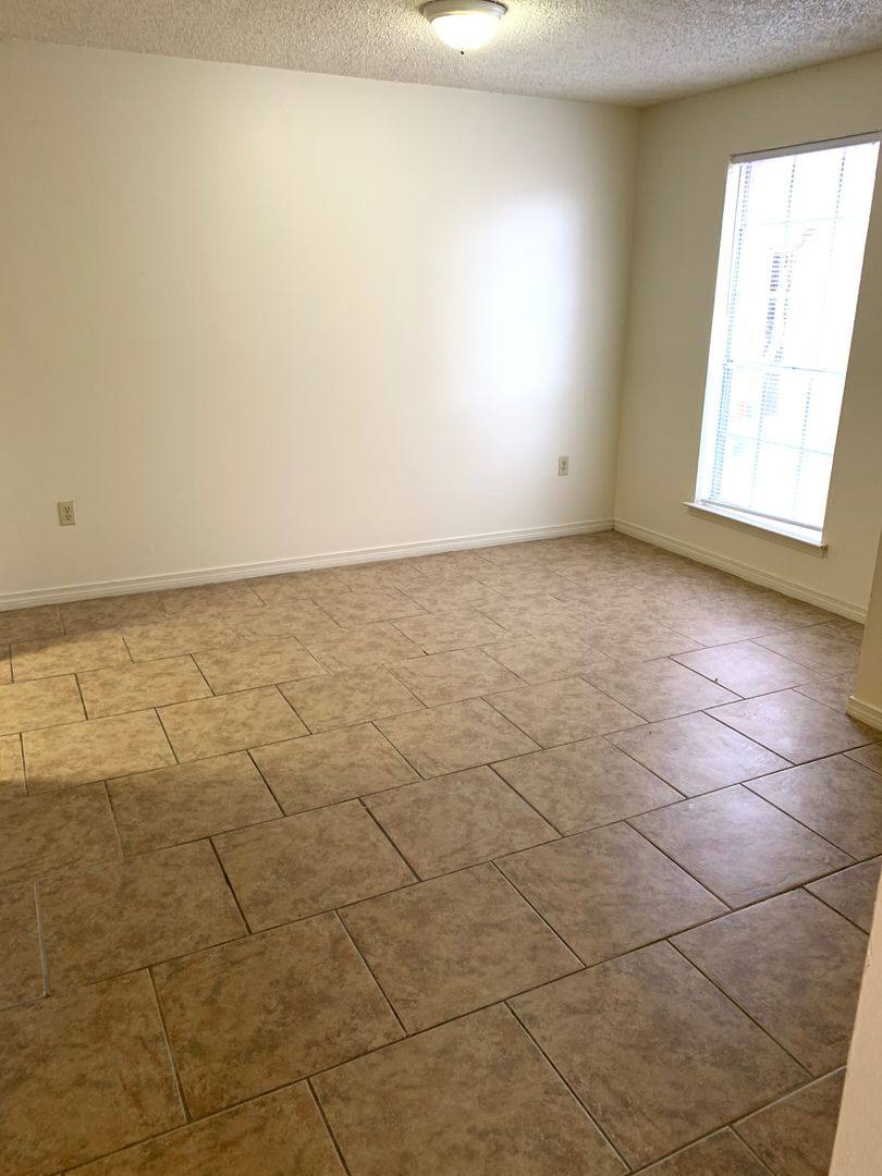 Apartment for rent at 8145 Bayou Fountain Ave, Baton Rouge, LA 70820