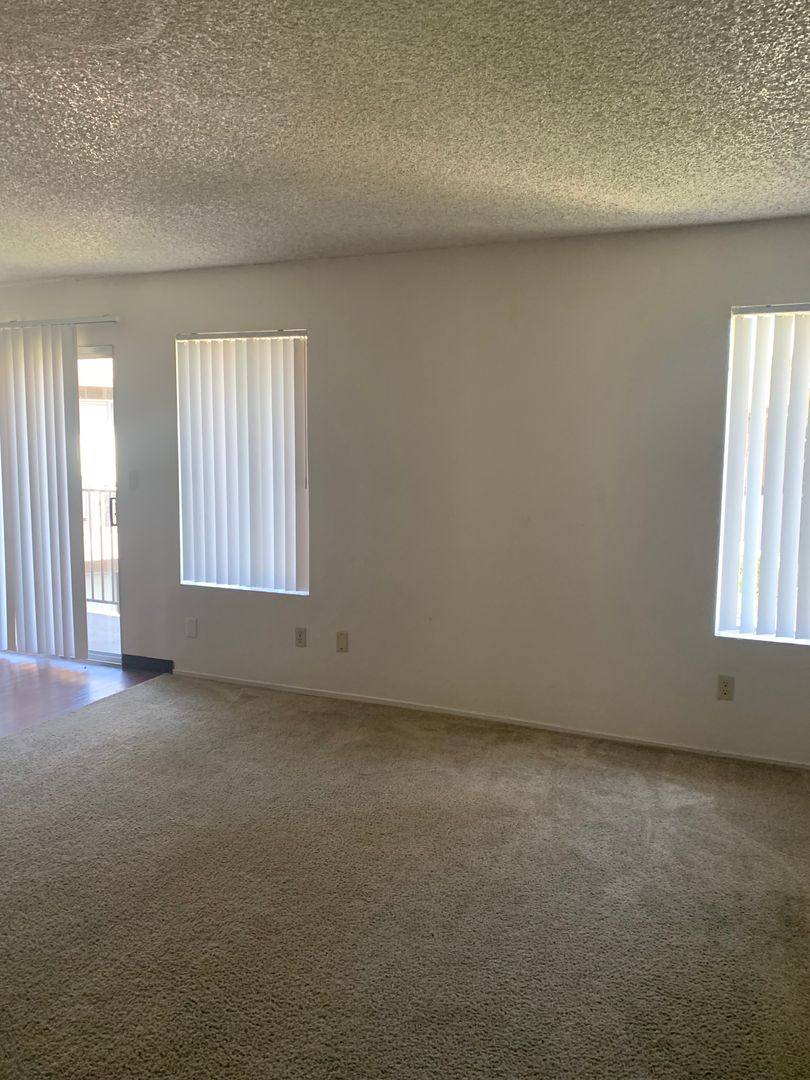 Apartment for rent at Cedar Woods, 3762 N Cedar Ave, Fresno, CA 93726