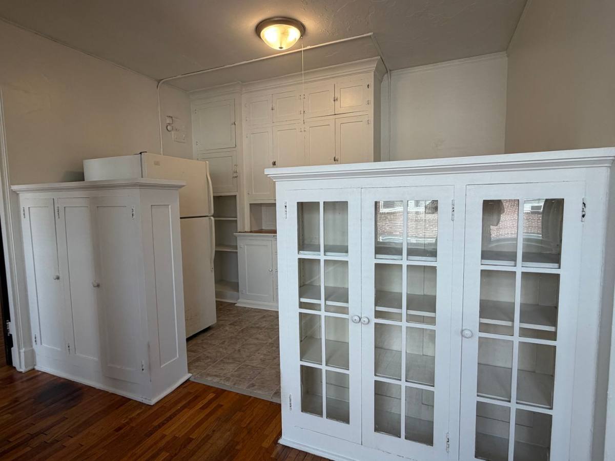 Apartment for rent at 1967 Grand Ave, St. Paul, MN 55105