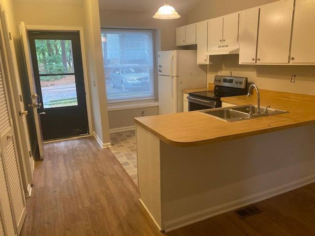 House for rent at 909-C W Chatham St, Cary, NC 27511