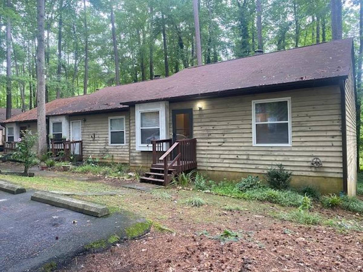 House for rent at 909-C W Chatham St, Cary, NC 27511