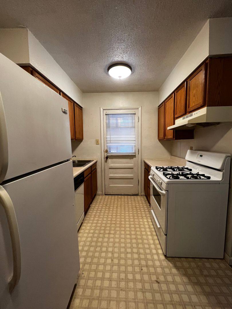 Apartment for rent at 2551 Holiday Rd, Coralville, IA 52241