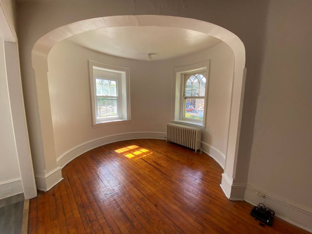 Apartment for rent at 6500 Lincoln Dr, Philadelphia, PA 19119
