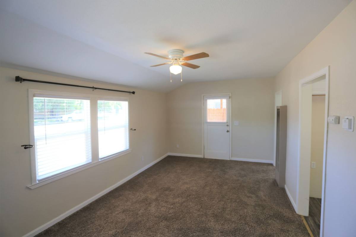 House for rent at 575 E St, Patterson, CA 95363