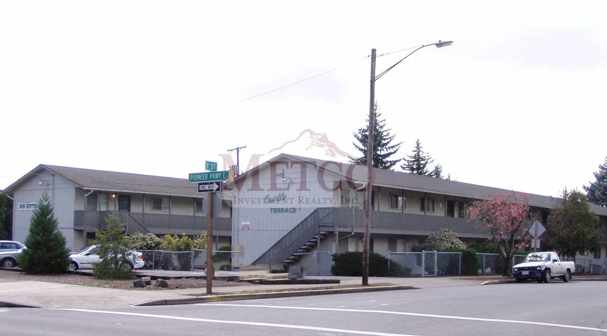 Apartment for rent at 243 F St, Springfield, OR 97477