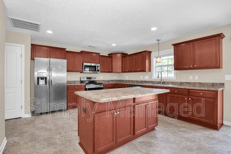 House for rent at 2616 Indian Wells Court, Hope Mills, NC 28348
