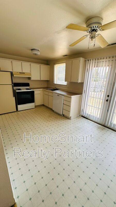 House for rent at 112 A Skyline Dr, Rock Springs, WY 82901