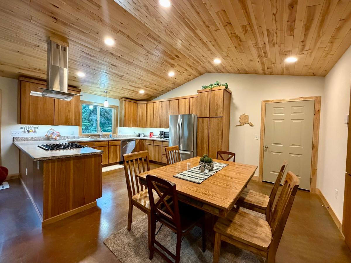 House for rent at 44010 Oehler Rd, Soldotna, AK 99669