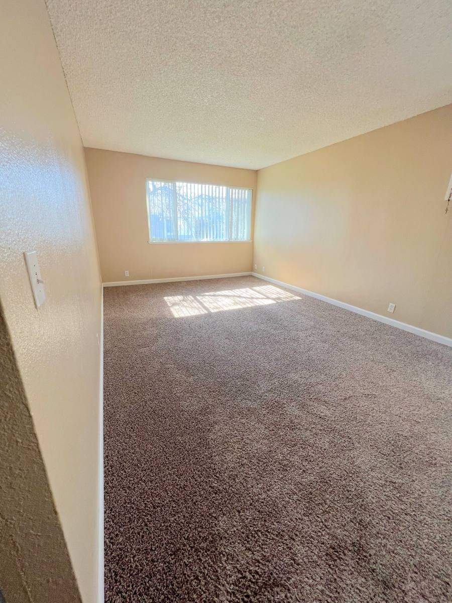 Apartment for rent at 5322 Hemlock St, Sacramento, CA 95841