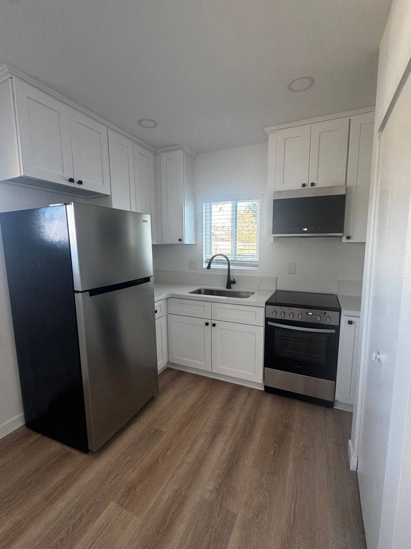 Apartment for rent at 11716-20 Hazeldell Dr, Riverside, CA 92505
