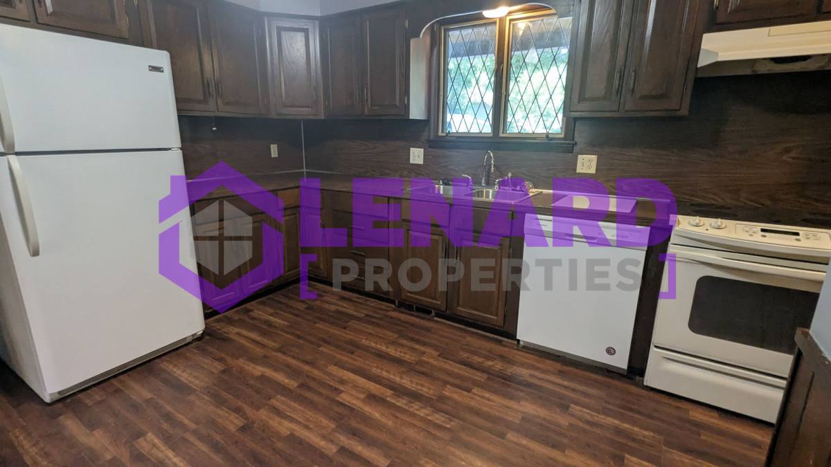 House for rent at 1004 E Auburn Place, Bolivar, MO 65613