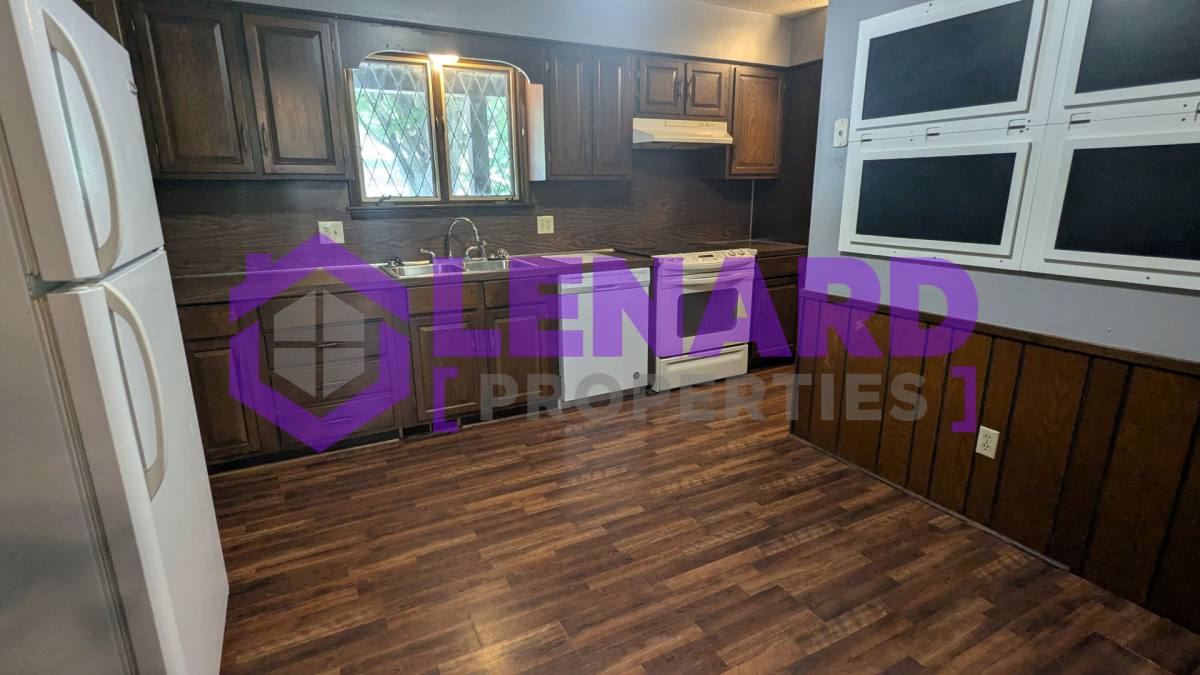 House for rent at 1004 E Auburn Place, Bolivar, MO 65613
