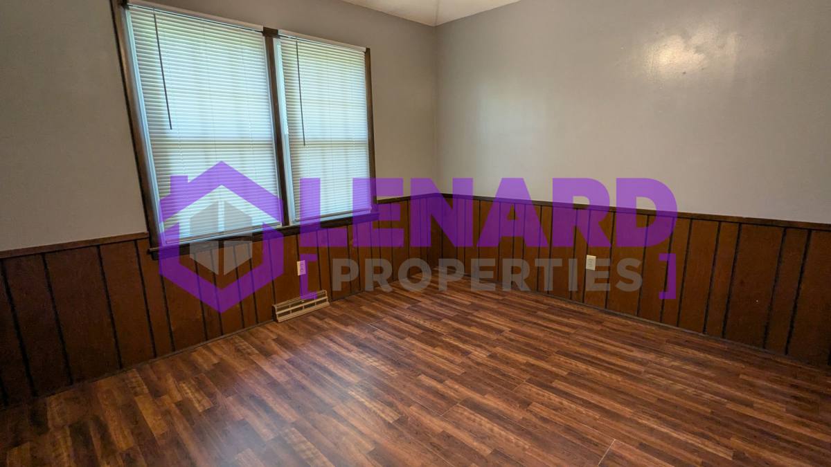 House for rent at 1004 E Auburn Place, Bolivar, MO 65613