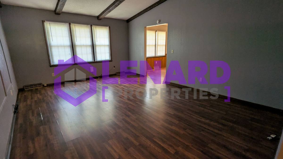 House for rent at 1004 E Auburn Place, Bolivar, MO 65613