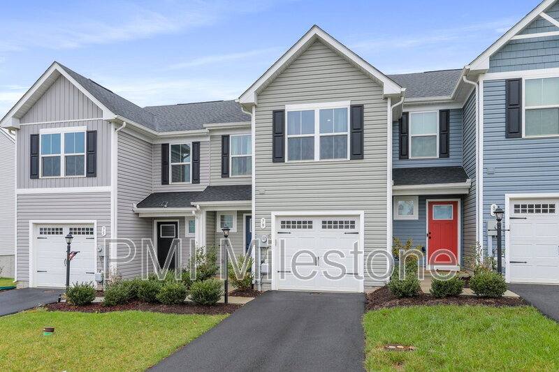 Townhouse for rent at 79 Otero Lane, Hedgesville, WV 25427