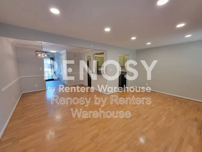 Townhouse for rent at 914 Wildwood Square Court, Virginia Beach, VA 23454