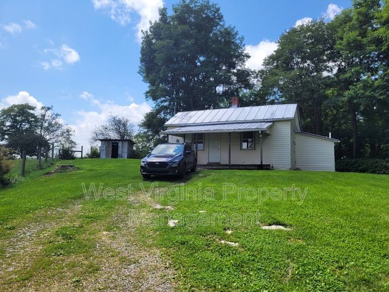 House for rent at 186 Benedict Lane, Lewisburg, WV 24901