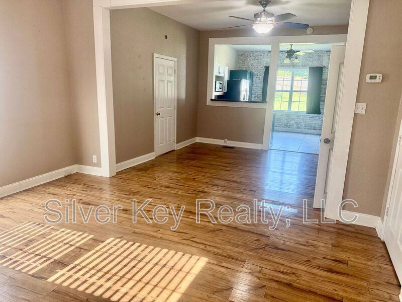 House for rent at 704 McCaslin Ave, Sweetwater, TN 37874
