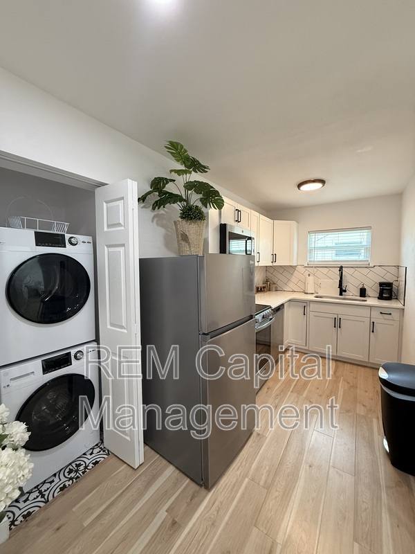 Apartment for rent at 224 30th Ave N #D, Saint Petersburg, FL 33704