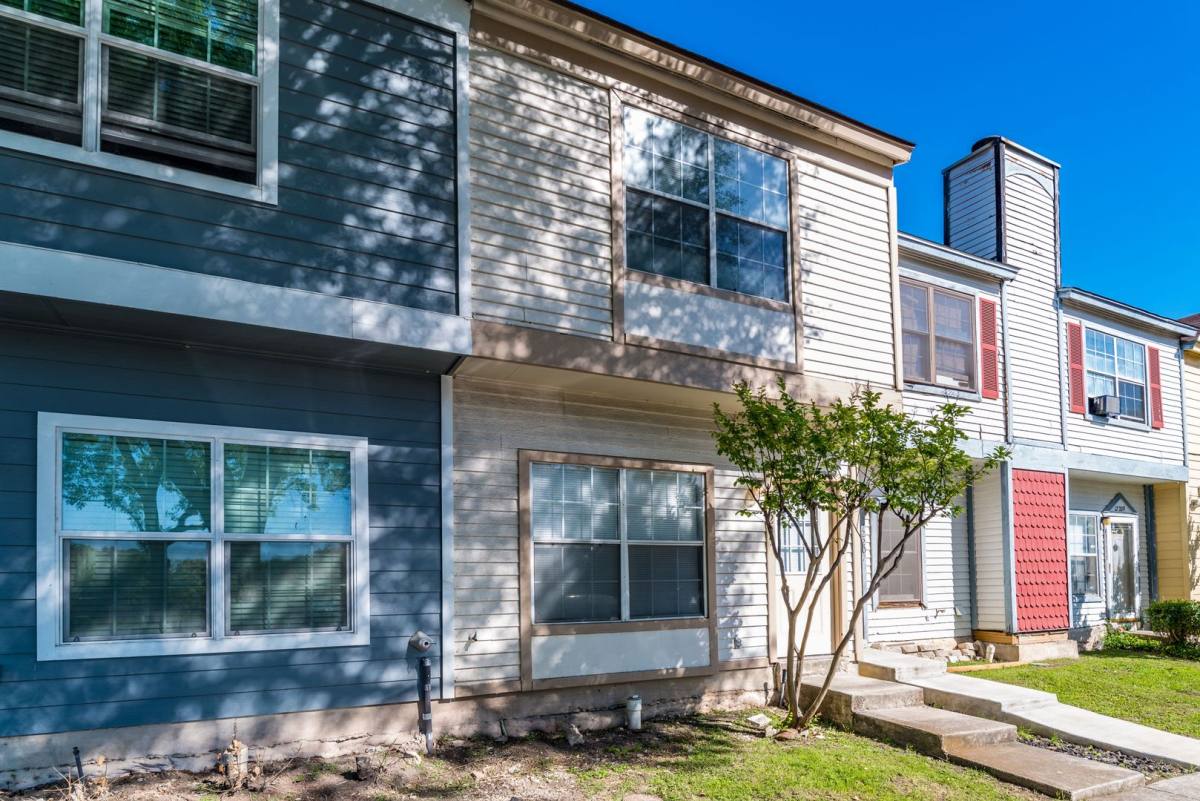 Townhouse for rent at 12205 Magnolia Blossom, San Antonio, TX 78247