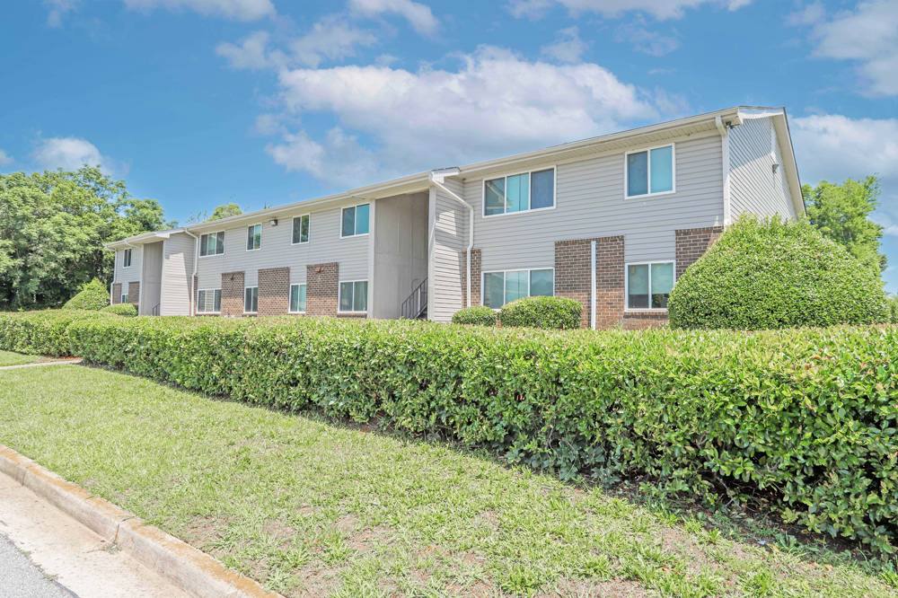 Apartment for rent at 1103 E Church St, Fort Valley, GA 31030
