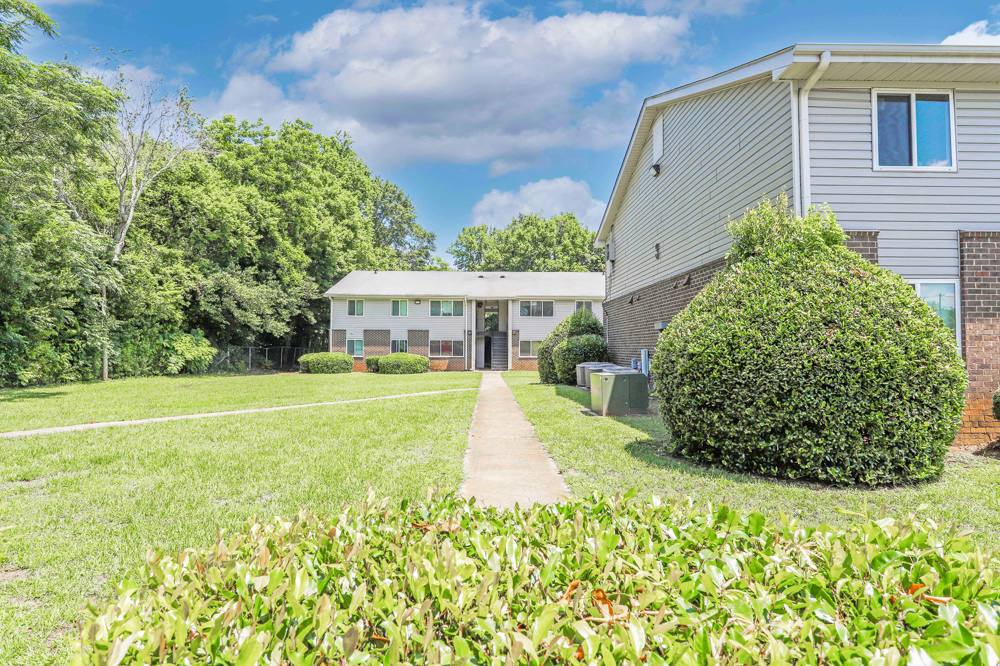 Apartment for rent at 1103 E Church St, Fort Valley, GA 31030