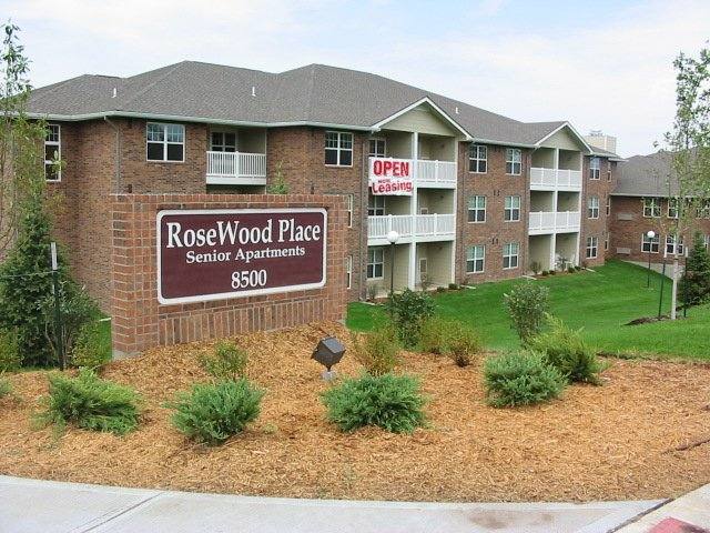 Apartment for rent at 8500 Pflumm Rd, Lenexa, KS 66215