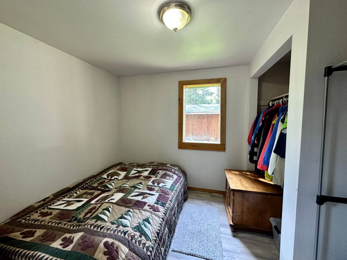 House for rent at 35065 E Glacier Ave, Sterling, AK 99672