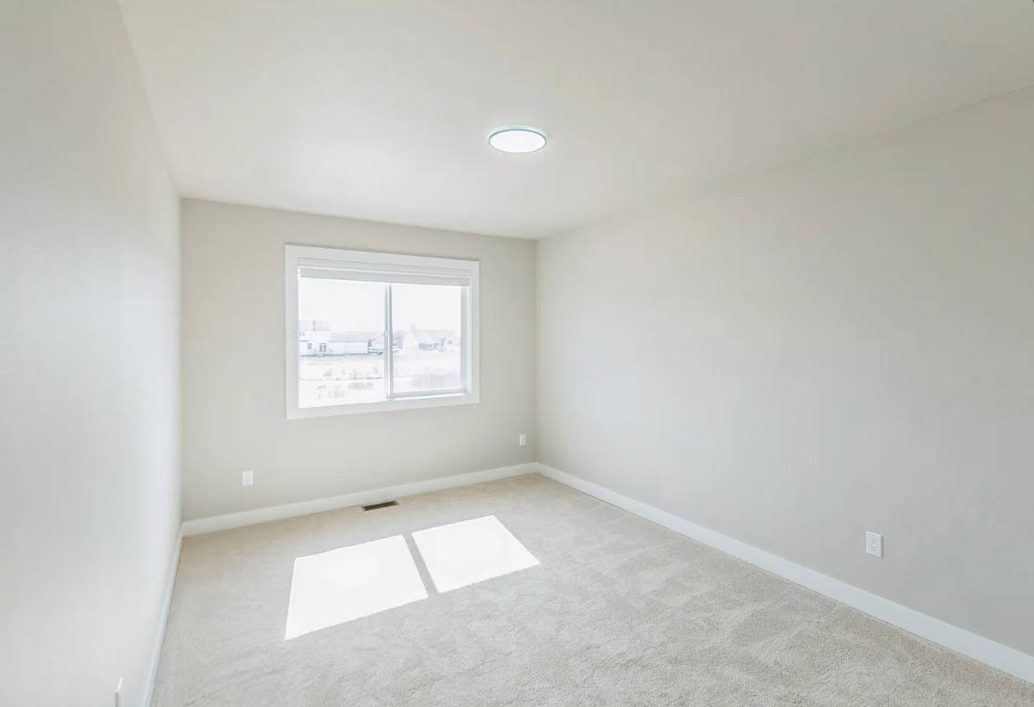 Townhouse for rent at 14405 Springbrook Trail #1, Urbandale, IA 50323